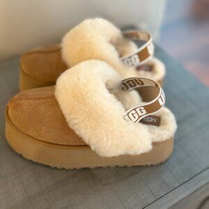 UGG Women's Funkette Slipper - Chestnut - Size 8